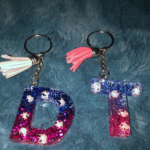Epoxy letter keychains - Picture 1 of 1
